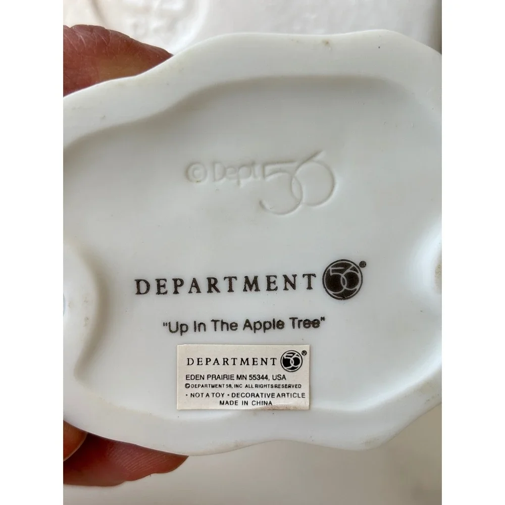 Department 56 Village Accessories Up In The Apple Tree Figurine 56.56640 Autumn